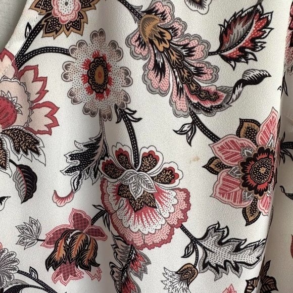 ANN TAYLOR Ivory Pink Floral Mixed Media Ladies Tie-Front Sleeveless Blouse, M - Picture 5 of 6